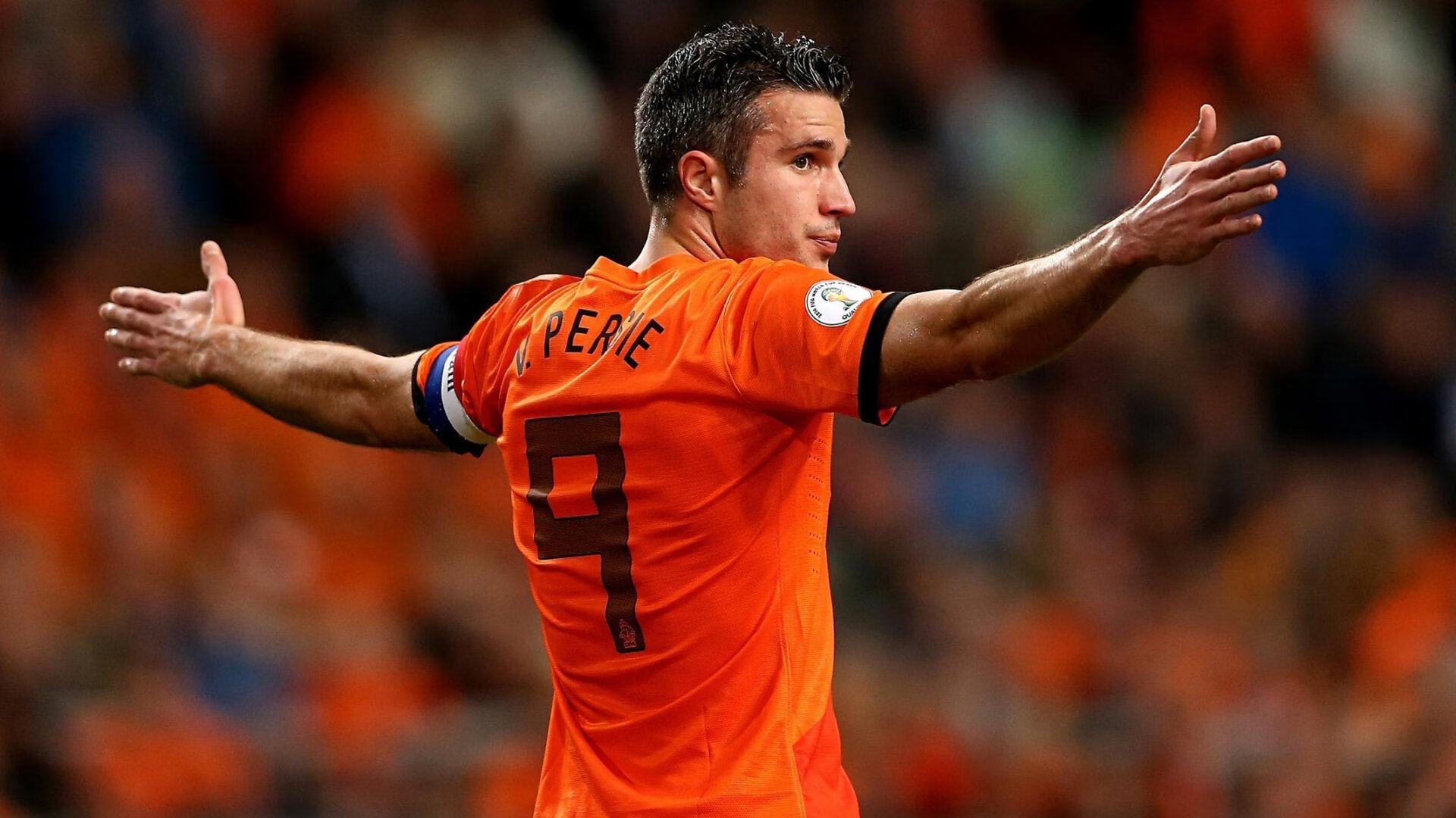 “英国泳坛新锋芒！汤姆·佩顿突破自我，挑战世界纪录”